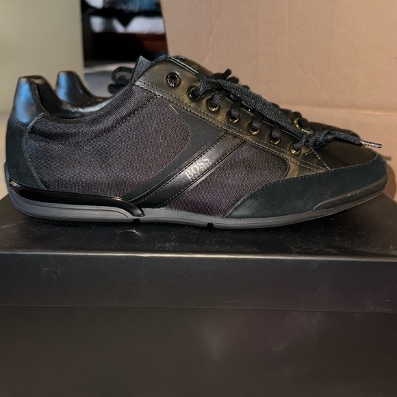 Hugo Boss Men’s Saturn Low Leather Suede Sneakers size US 11 - Picture 2 of 7